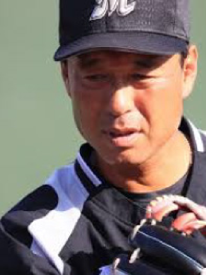 佐藤 兼伊知 コーチ